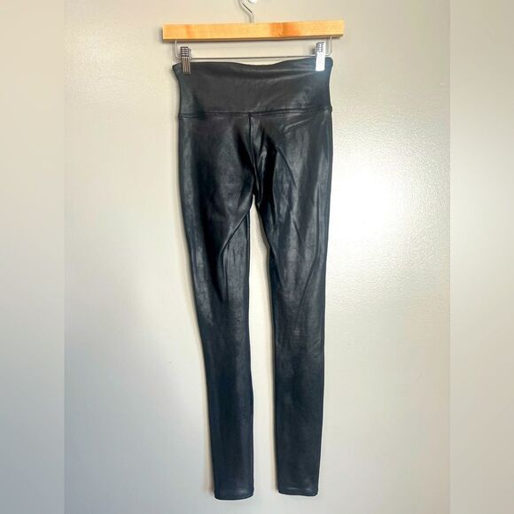 Spanx black leggings faux leather size small rocker edgy grunge - Picture 3 of 6